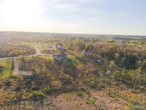 $399,900 | 1278 Fox Cir Drive, Mountain View, MO 65548