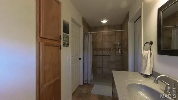 $399,900 | 1278 Fox Cir Drive, Mountain View, MO 65548