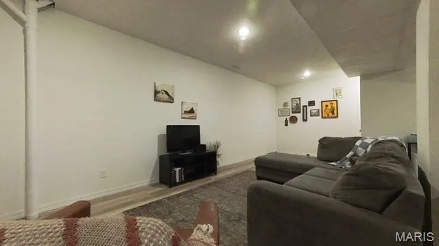 $399,900 | 1278 Fox Cir Drive, Mountain View, MO 65548