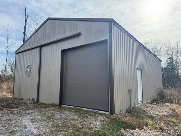 $399,900 | 1278 Fox Cir Drive, Mountain View, MO 65548