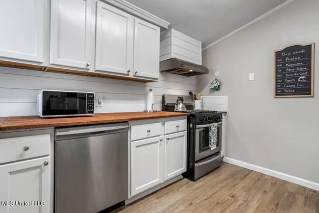 $2,100 | 1807 Curcor Drive, Gulfport, MS 39507