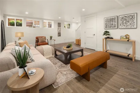 $1,370,000 | 3307 East Pike Street, Seattle, WA 98122