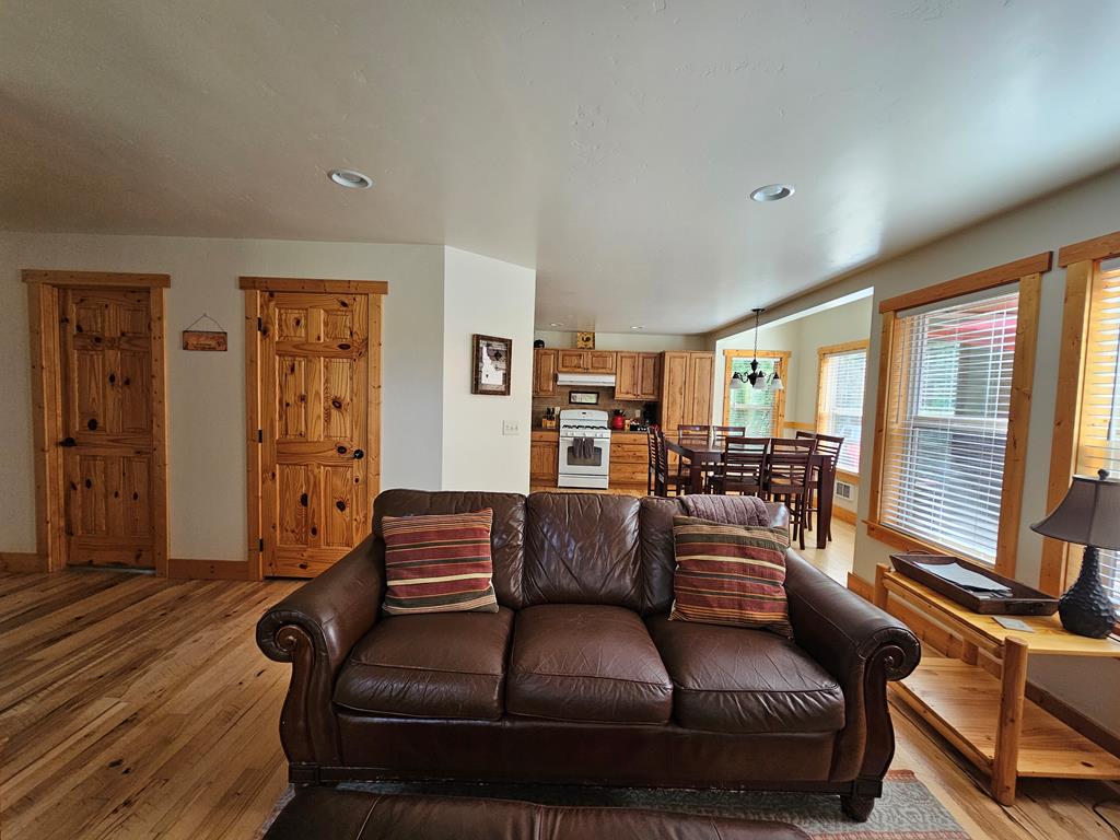 1719 Crescent Drive McCall, ID 83638 - Photo 11 of 36