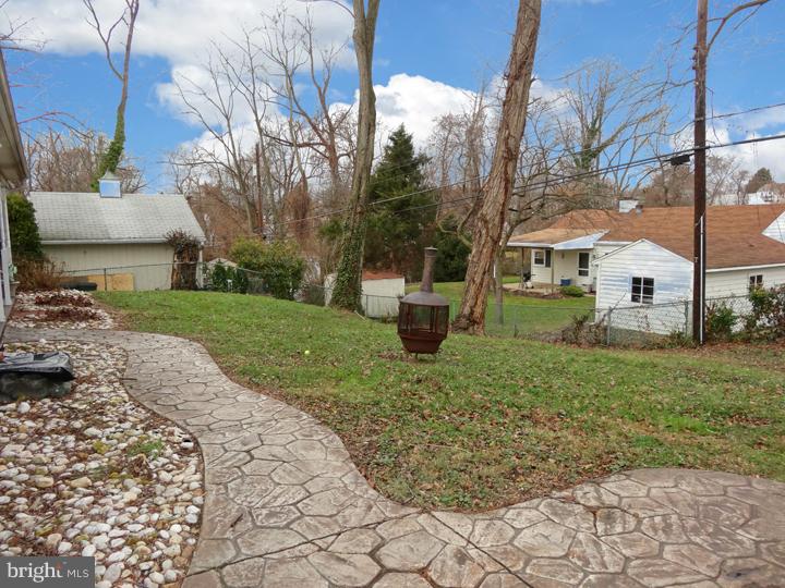 333 Chelsea Road Fairless Hills, PA 19030 - Photo 17 of 18 Exterior Back