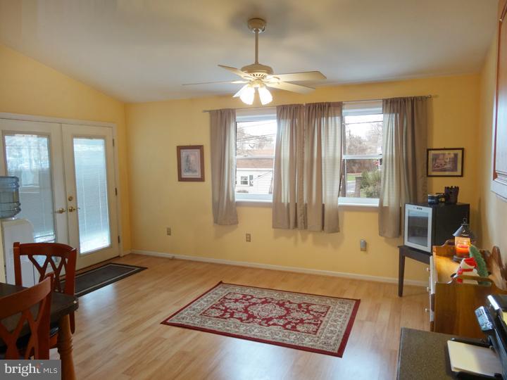 333 Chelsea Road Fairless Hills, PA 19030 - Photo 7 of 18 Breakfast Room