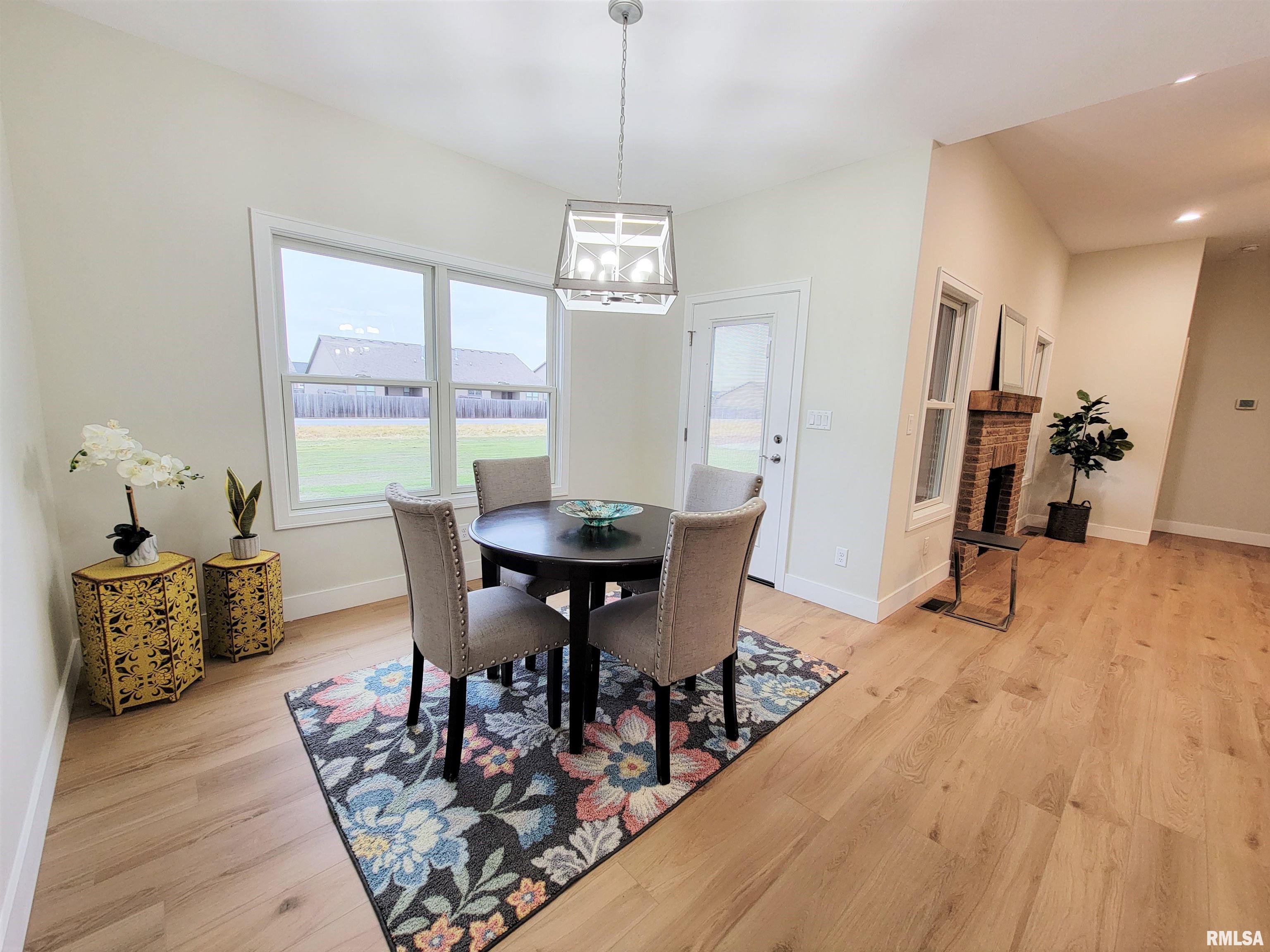 4615 Eugene Court Springfield, IL 62711 - Photo 5 of 18 Gallery Image 5