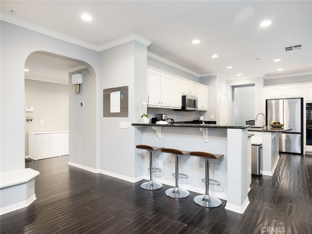 25701 Chestnut Way Stevenson Ranch, CA 91381 - Photo 26 of 63