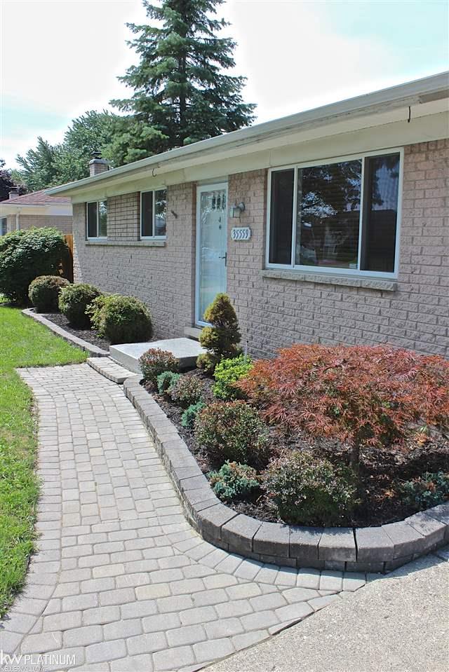 35559 Kelly Road Clinton Township, MI 48035 - Photo 2 of 28 31301518-1.JPG