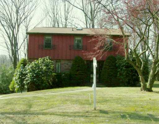 462 Sharon Road Coraopolis, PA 15108 - Photo 1 of 8 Exterior Front.