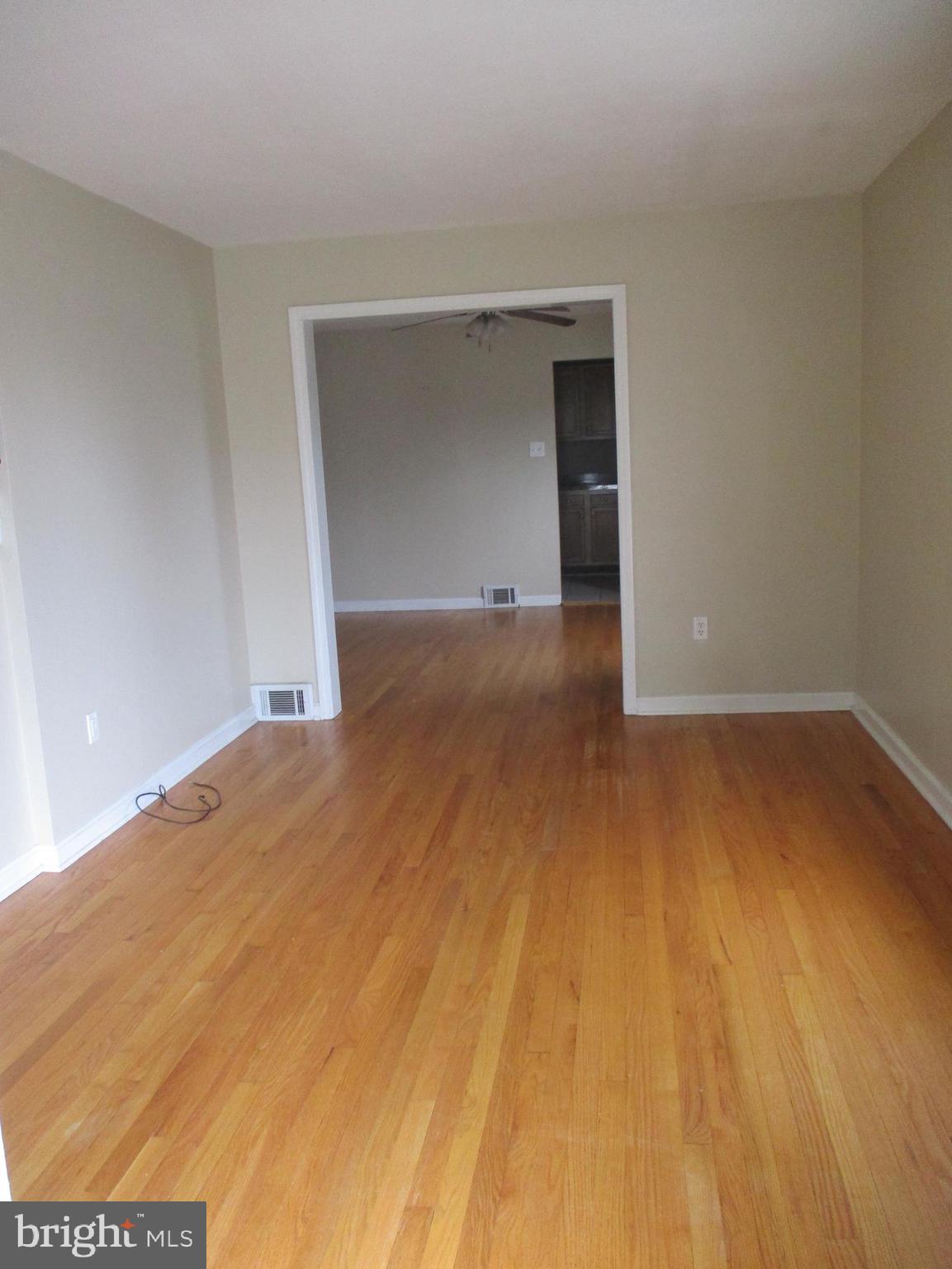347 Devonshire Road Hagerstown, MD 21740 - Photo 3 of 37