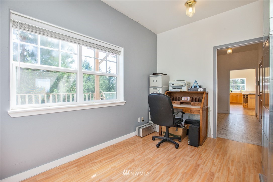 1920 Northeast Paulson Road Poulsbo, WA 98370 - Photo 14 of 39 Gallery Image 14