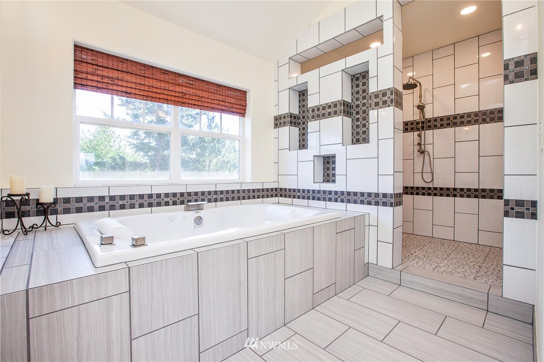 1920 Northeast Paulson Road Poulsbo, WA 98370 - Photo 27 of 39 Gallery Image 27