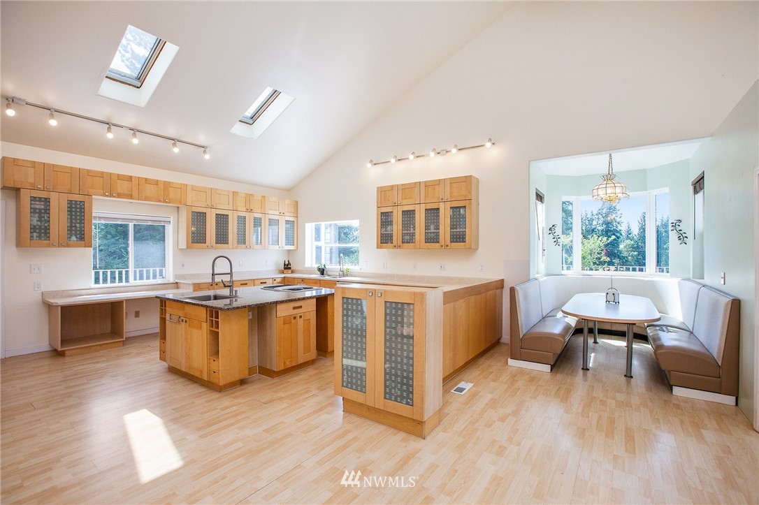 1920 Northeast Paulson Road Poulsbo, WA 98370 - Photo 6 of 39 Gallery Image 6