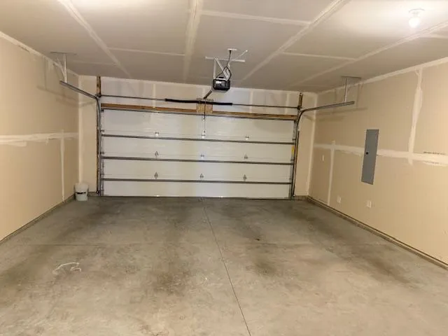 $3,142 | 11341 51st Street Northeast, Albertville, MN 55301