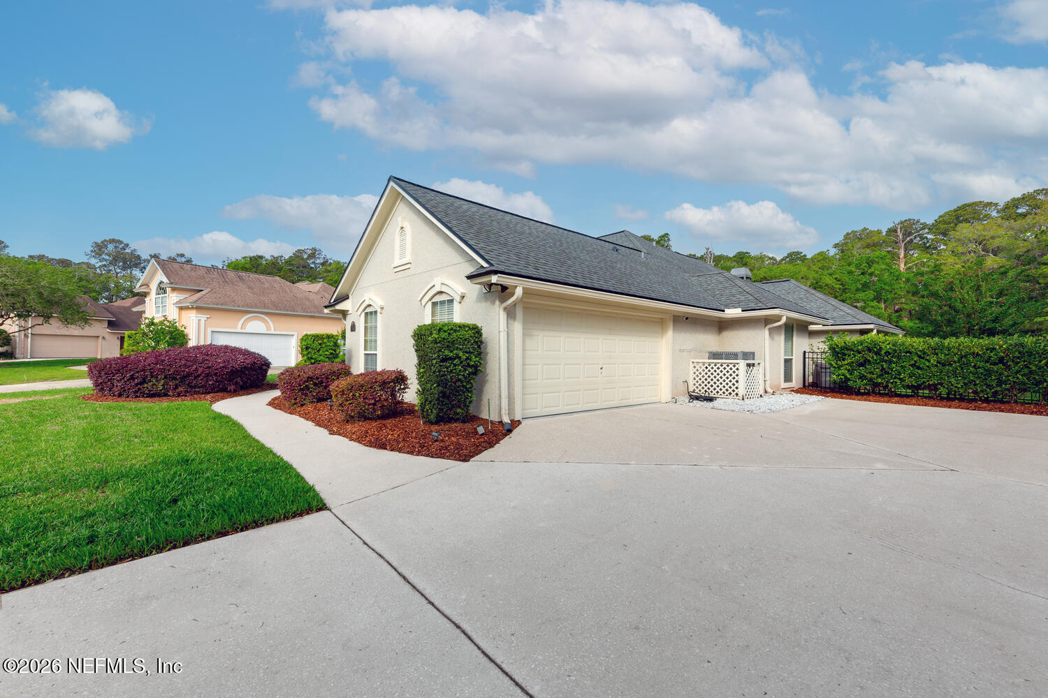 240 Shell Bluff Court Ponte Vedra Beach, FL 32082 - Photo 2 of 53 a front view of house with yard and green space