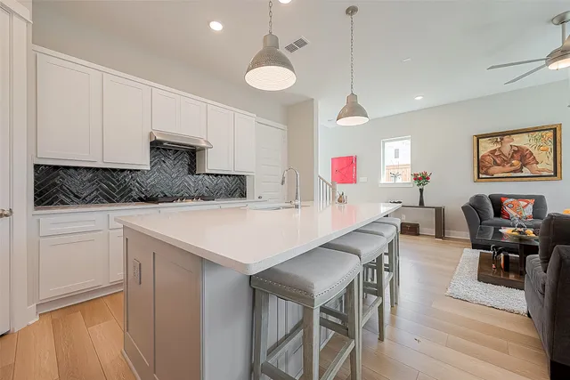 $3,300 | 10915 Brambling Wood Drive, Houston, TX 77043