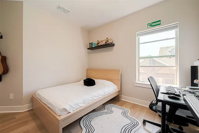 $3,300 | 10915 Brambling Wood Drive, Houston, TX 77043