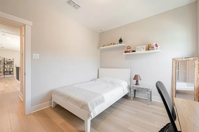 $3,300 | 10915 Brambling Wood Drive, Houston, TX 77043