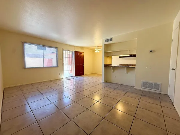 $1,195 | 4029 West Mesquite Lane, Phoenix, AZ 85019