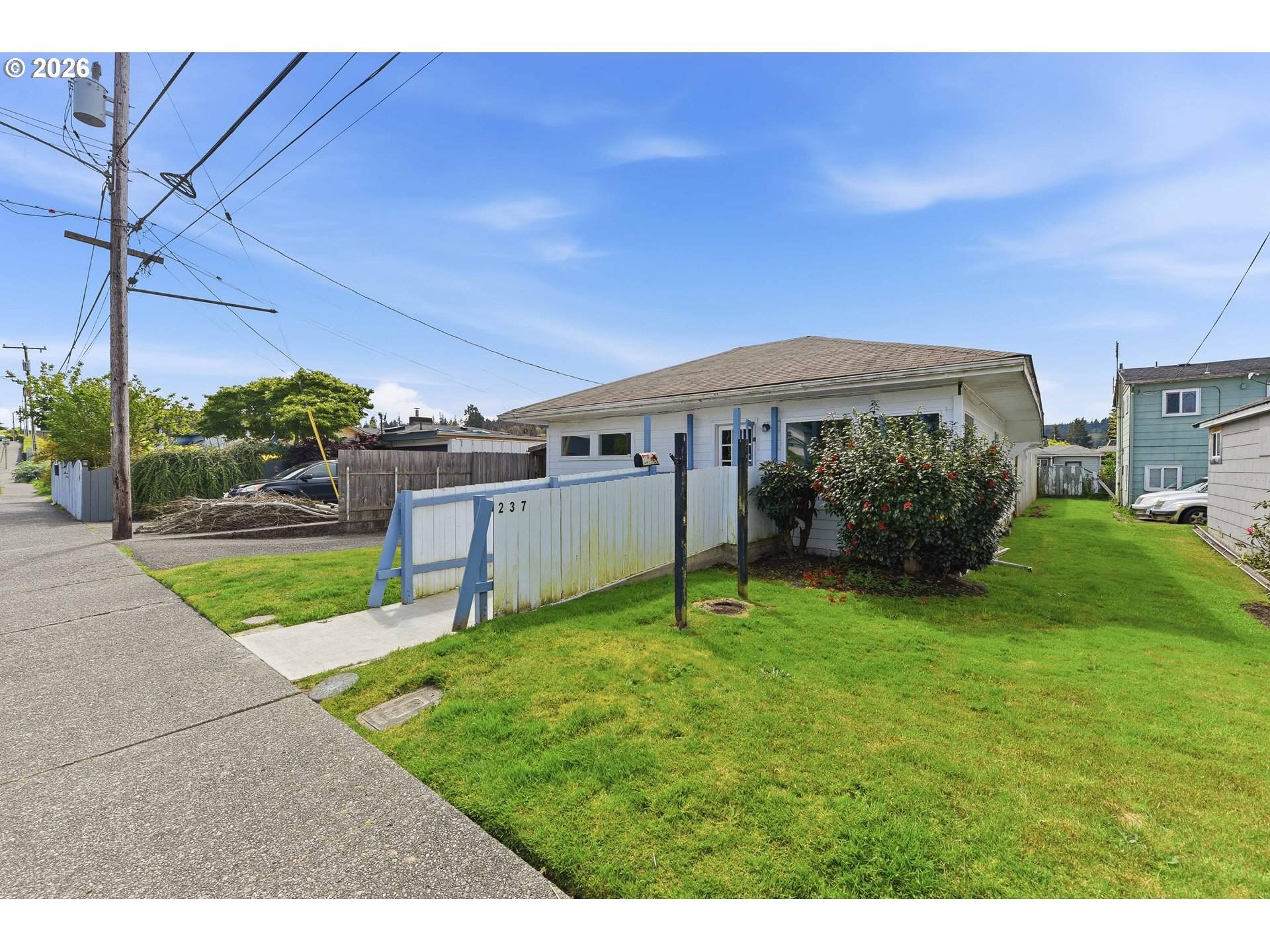 237 South 7th Street Coos Bay, OR 97420 - Photo 2 of 42