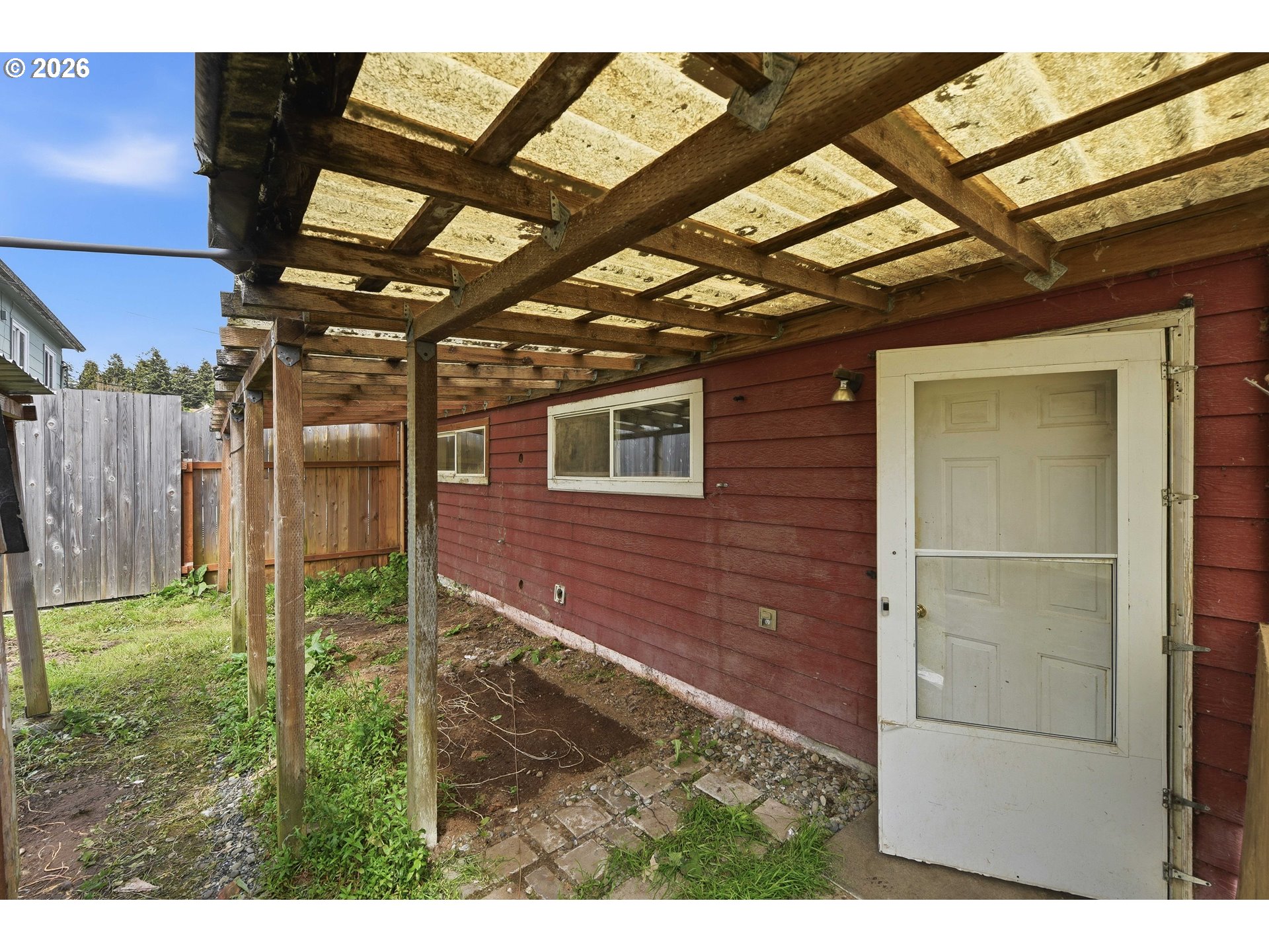 237 South 7th Street Coos Bay, OR 97420 - Photo 40 of 42