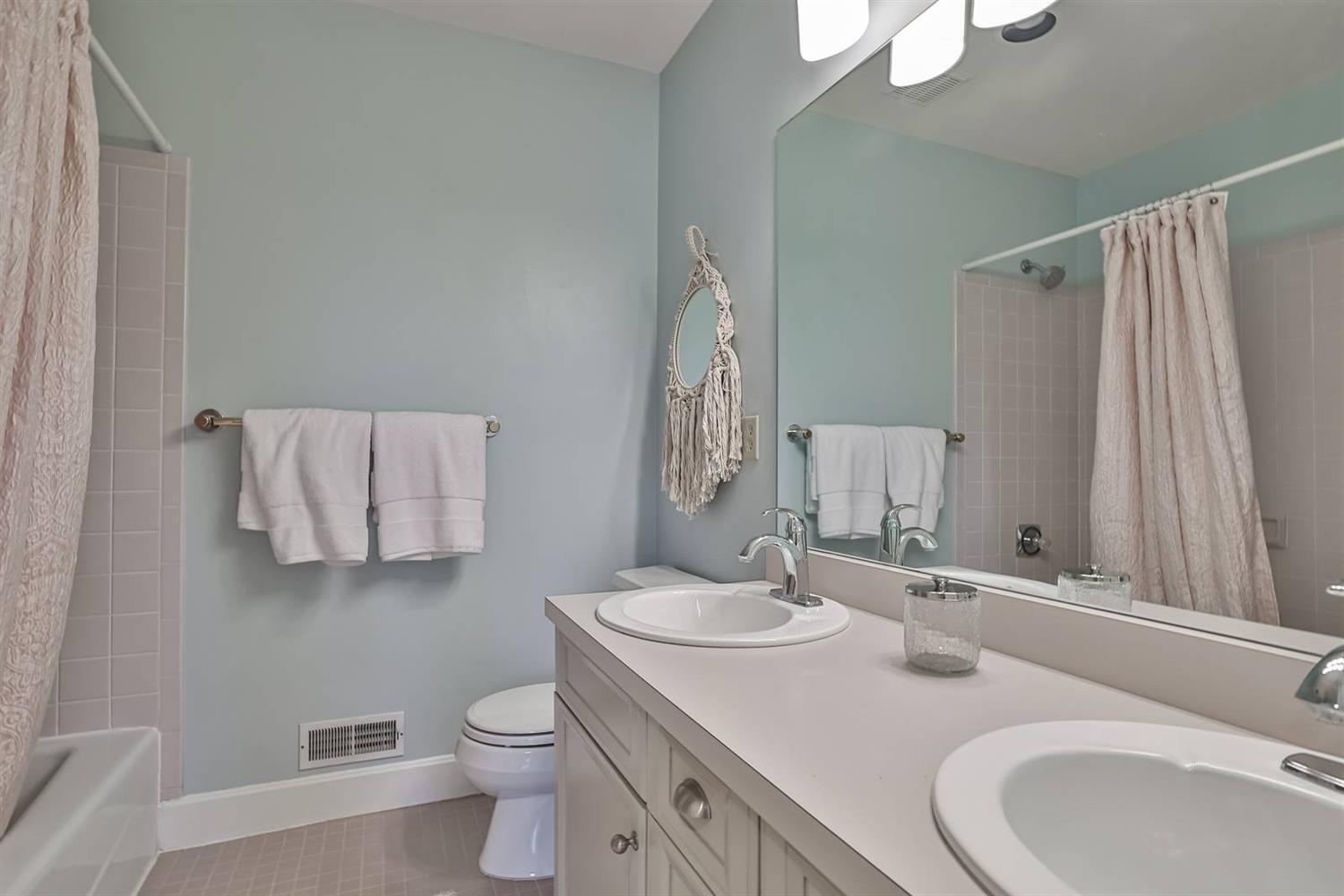 570 4 Mile Road Cincinnati, OH 45230 - Photo 20 of 35 Gallery Image 20