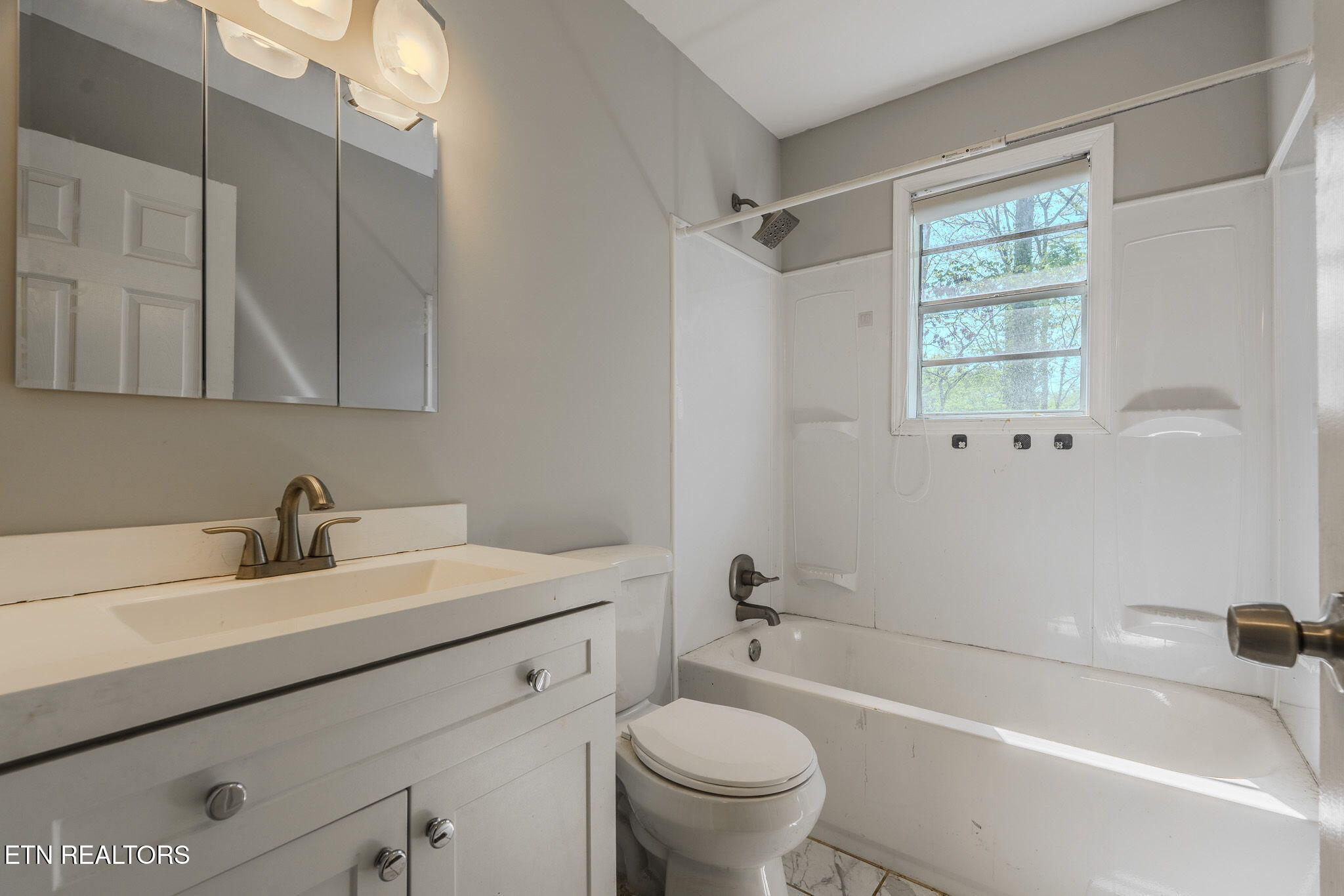 2328 Southside Road Knoxville, TN 37920 - Photo 16 of 26 12-web-or-mls-_DSC8795-HDR