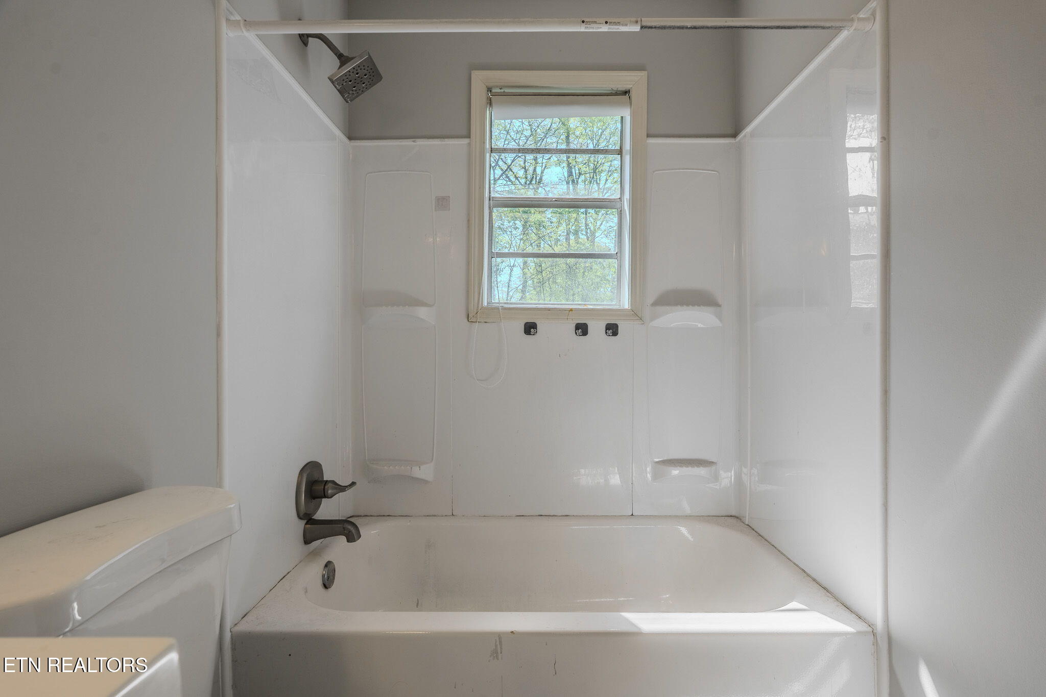 2328 Southside Road Knoxville, TN 37920 - Photo 17 of 26 13-web-or-mls-_DSC8805-HDR