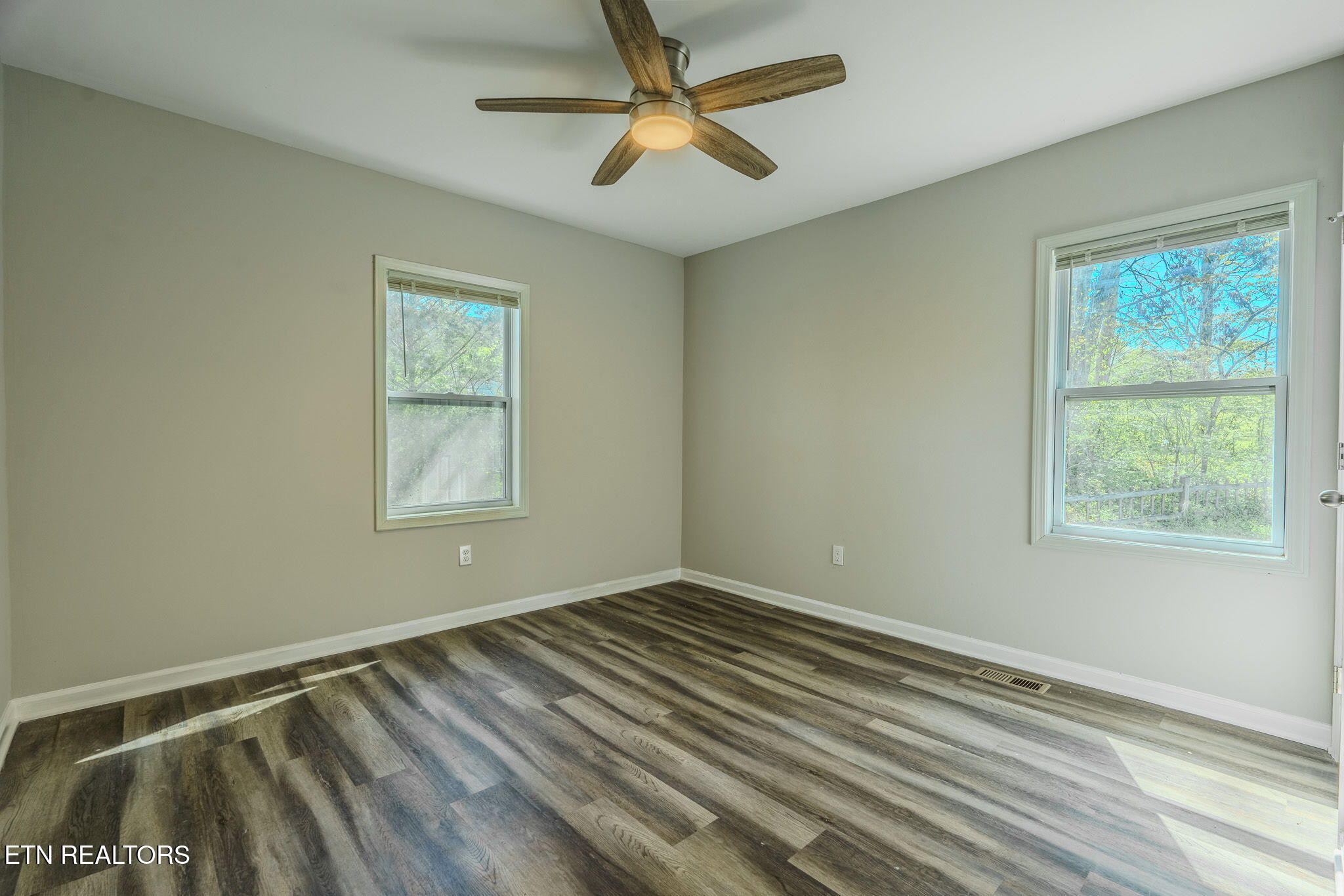 2328 Southside Road Knoxville, TN 37920 - Photo 18 of 26 14-web-or-mls-_DSC8815-HDR