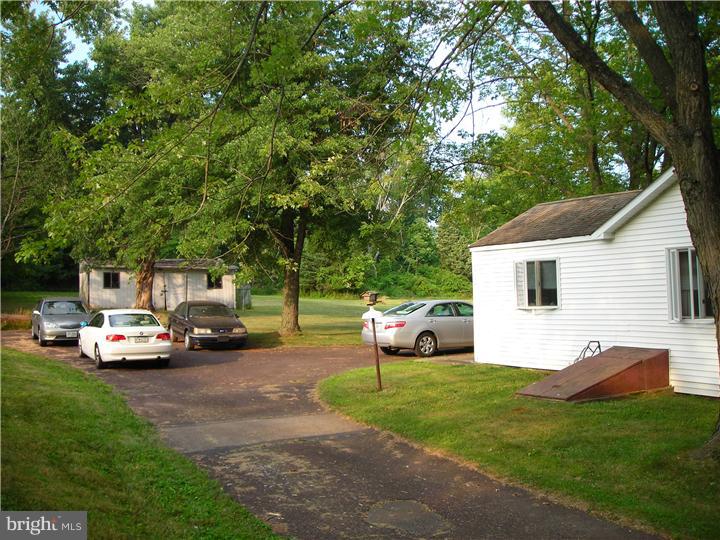 1841 Yost Road Blue Bell, PA 19422 - Photo 3 of 11 Driveway