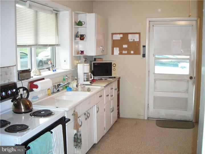 1841 Yost Road Blue Bell, PA 19422 - Photo 8 of 11 Kitchen