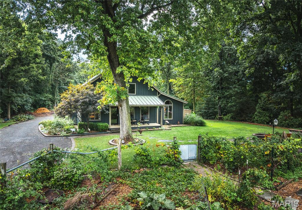 4769 South Hazel Road Edwardsville, IL 62025 - Photo 2 of 42 Gallery Image 2