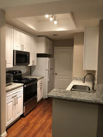 $1,200 | 6000 Shepherd Mountain Cove, Unit 1705, Austin, TX 78730