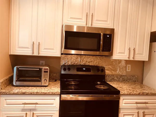 $1,200 | 6000 Shepherd Mountain Cove, Unit 1705, Austin, TX 78730