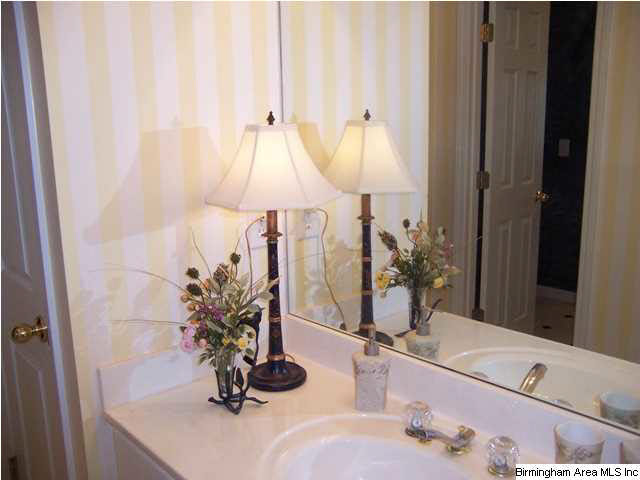 1019 Oak Tree Road Birmingham, AL 35244 - Photo 15 of 21