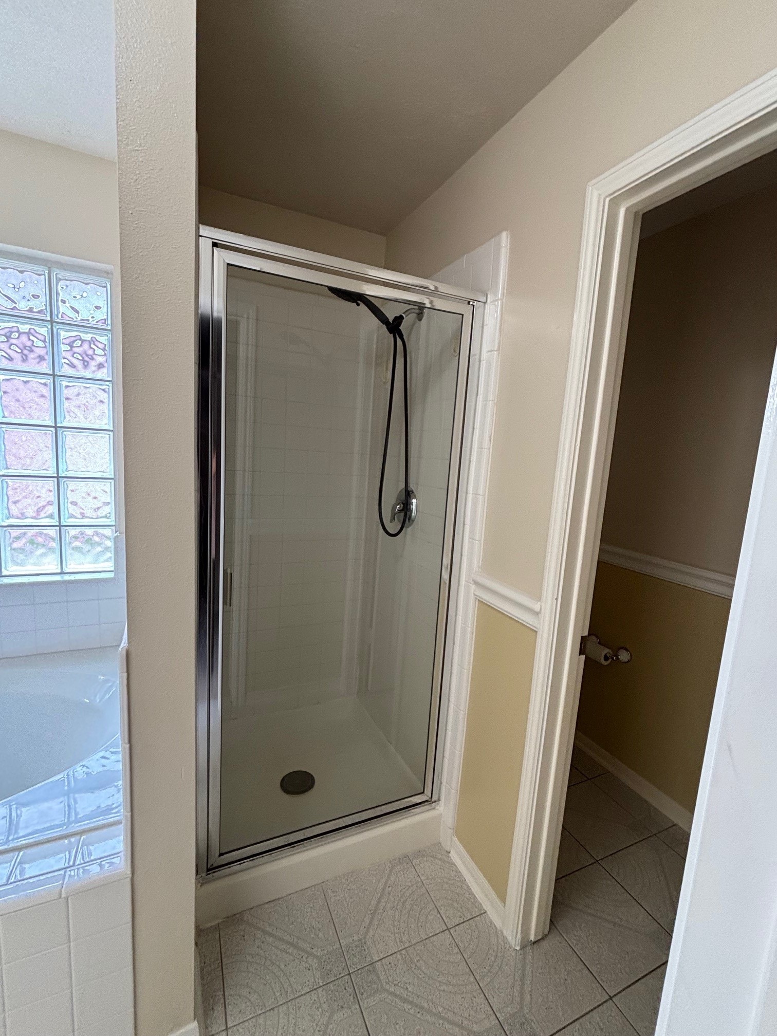 903 Christopher Baytown, TX 77521 - Photo 16 of 22 Elegant standalone shower for added convenience.