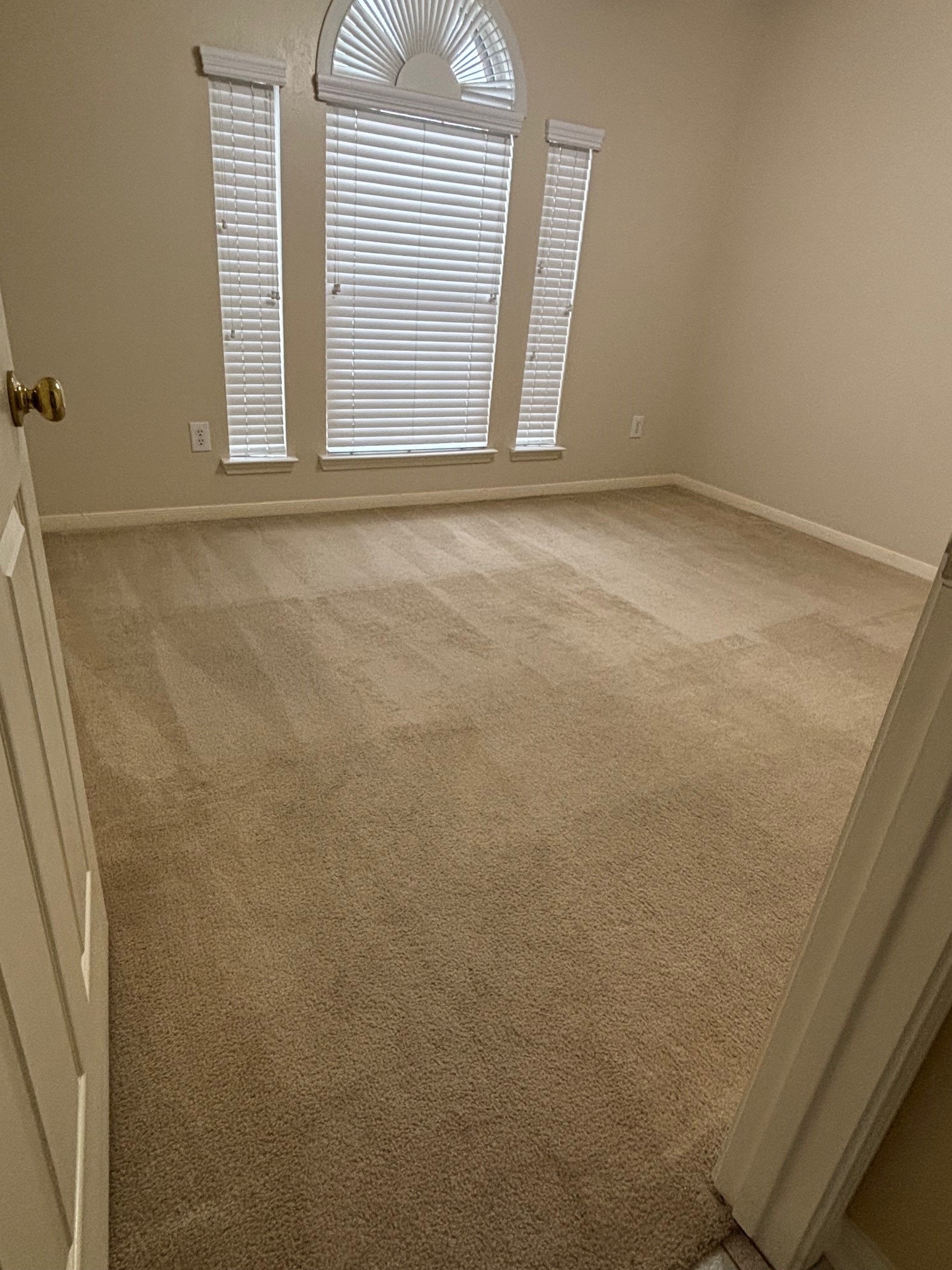 903 Christopher Baytown, TX 77521 - Photo 16 of 19 a view of an empty room with a window