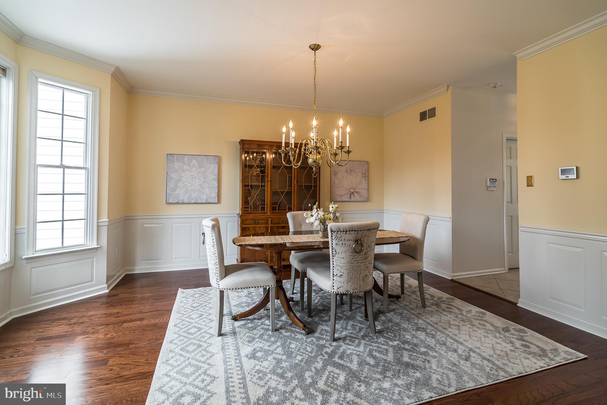 3545 Lakeview Circle Doylestown, PA 18902 - Photo 17 of 32 Dining Room