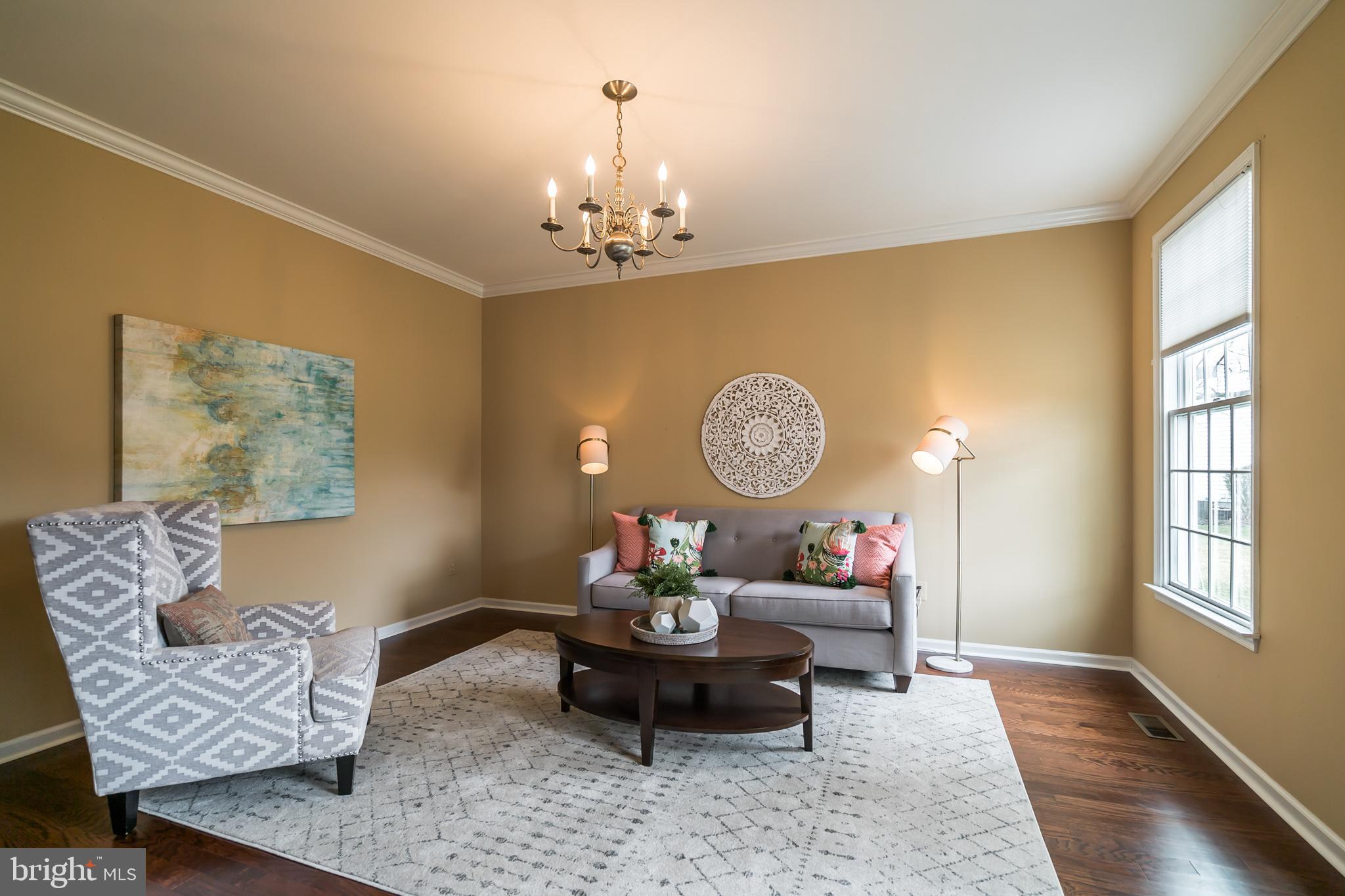3545 Lakeview Circle Doylestown, PA 18902 - Photo 18 of 32 Living Room