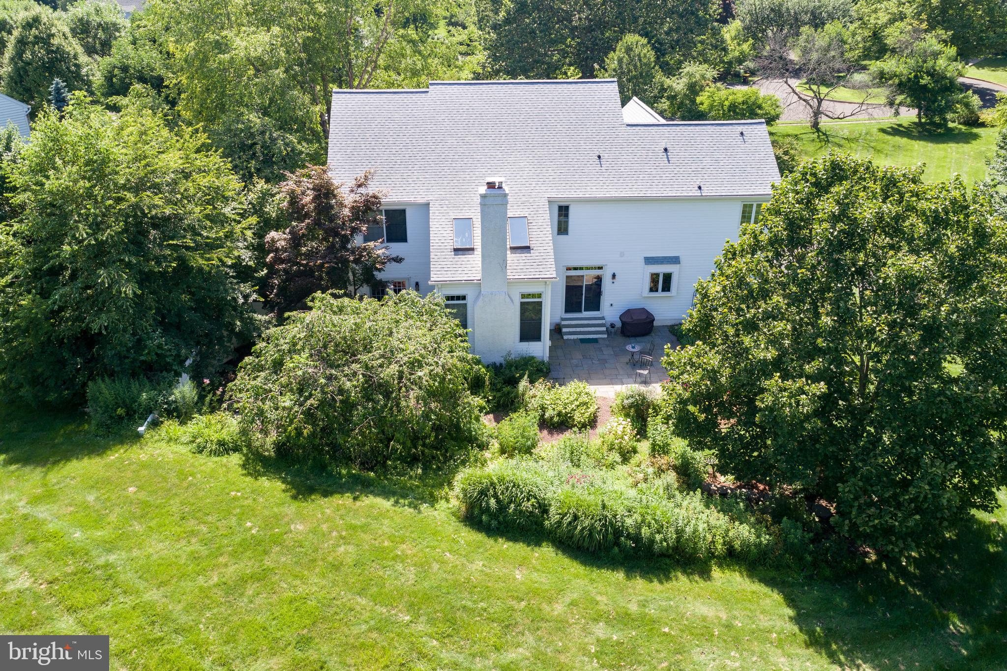 3545 Lakeview Circle Doylestown, PA 18902 - Photo 5 of 32 Exterior Back