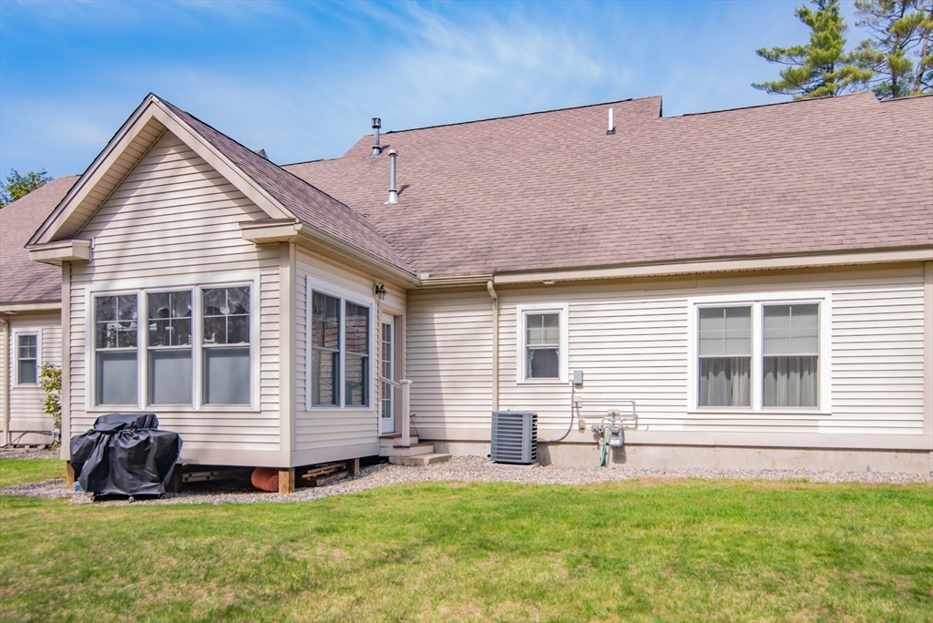 135 Beach Road, Unit D3 Salisbury, MA 01952 - Photo 3 of 41 Gallery Image 3