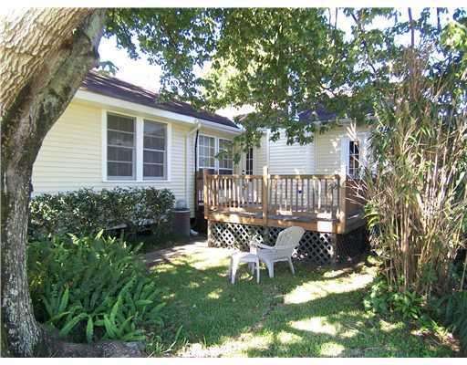 126 Colonial Heights Road River Ridge, LA 70123 - Photo 4 of 7 Gallery Image 4