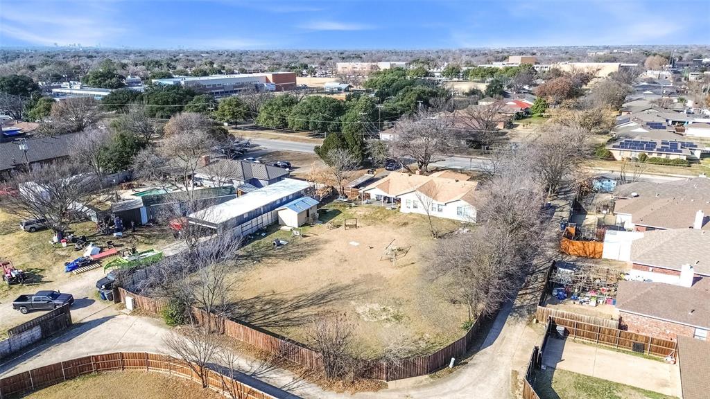 2010 Gross Road Dallas, TX 75228 - Photo 2 of 39