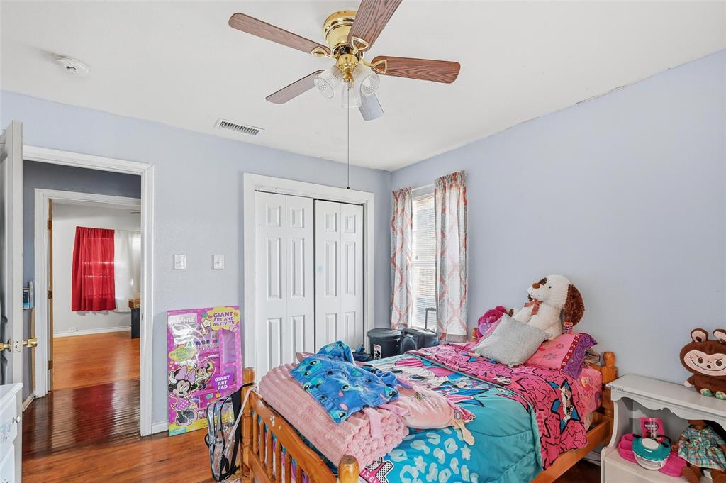 2010 Gross Road Dallas, TX 75228 - Photo 33 of 39