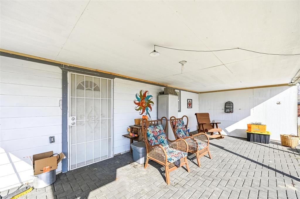 2010 Gross Road Dallas, TX 75228 - Photo 38 of 39