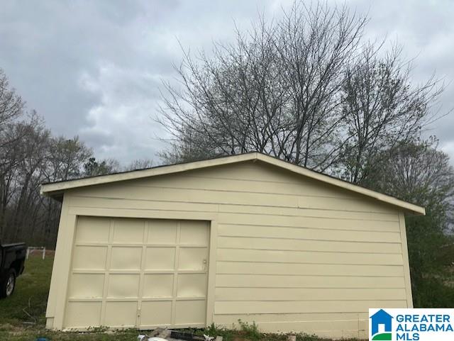 11086 Hickman Chapel Road West Blocton, AL 35184 - Photo 5 of 8