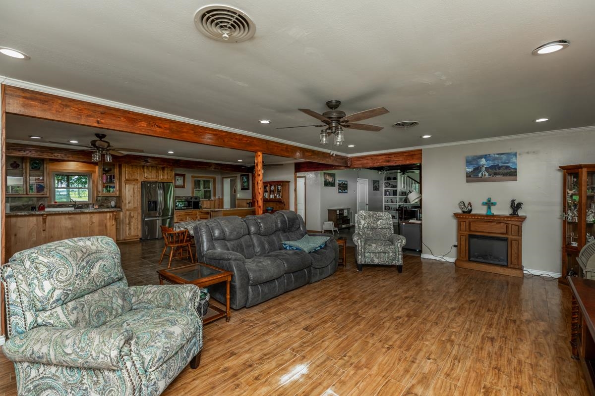 2231 Neyland Road Silsbee, TX 77656 - Photo 12 of 48