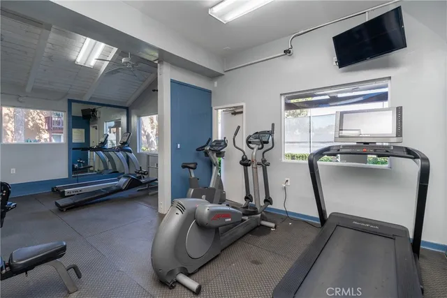 $1,695 | 1030 West MacArthur Boulevard, Unit 91, Santa Ana, CA 92707