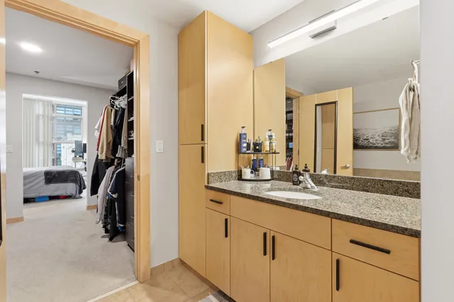 $2,700 | 215 10th Avenue South, Unit 333, Minneapolis, MN 55415