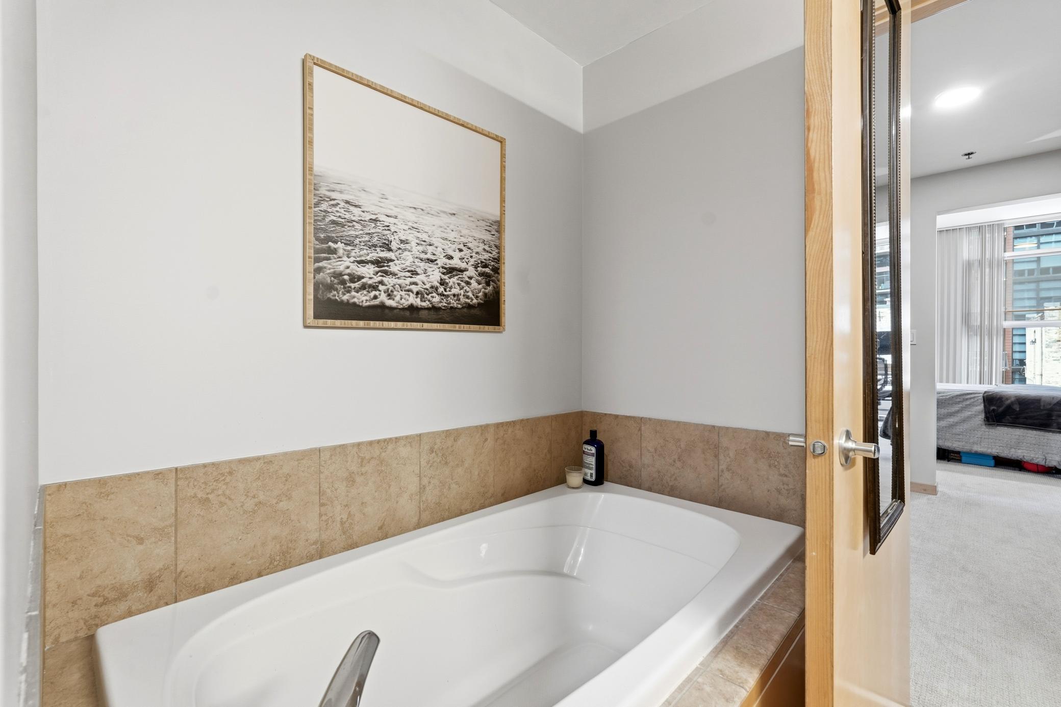 215 10th Avenue South, Unit 333 Minneapolis, MN 55415 - Photo 21 of 62